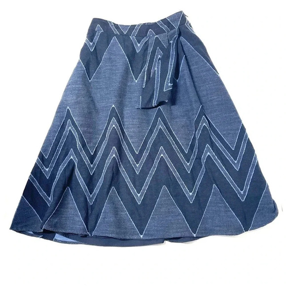 Anthropologie Eva Franco Textured-Chevron Midi Skirt Blue Ruffle Front Size 4 - Picture 4 of 16